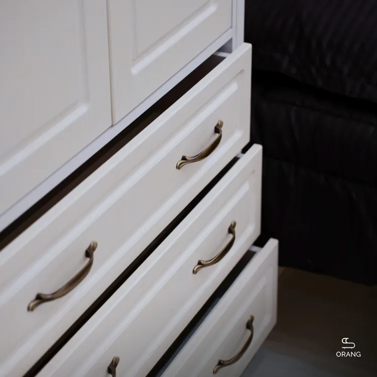 جنس بنده تخت دیواری